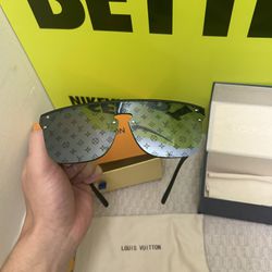 Men’s Louis Vuitton Sunglasses 