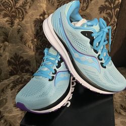 Tenis
