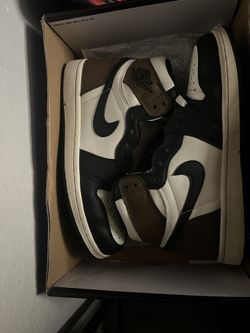 Jordan 1 High Mocha Sz 8
