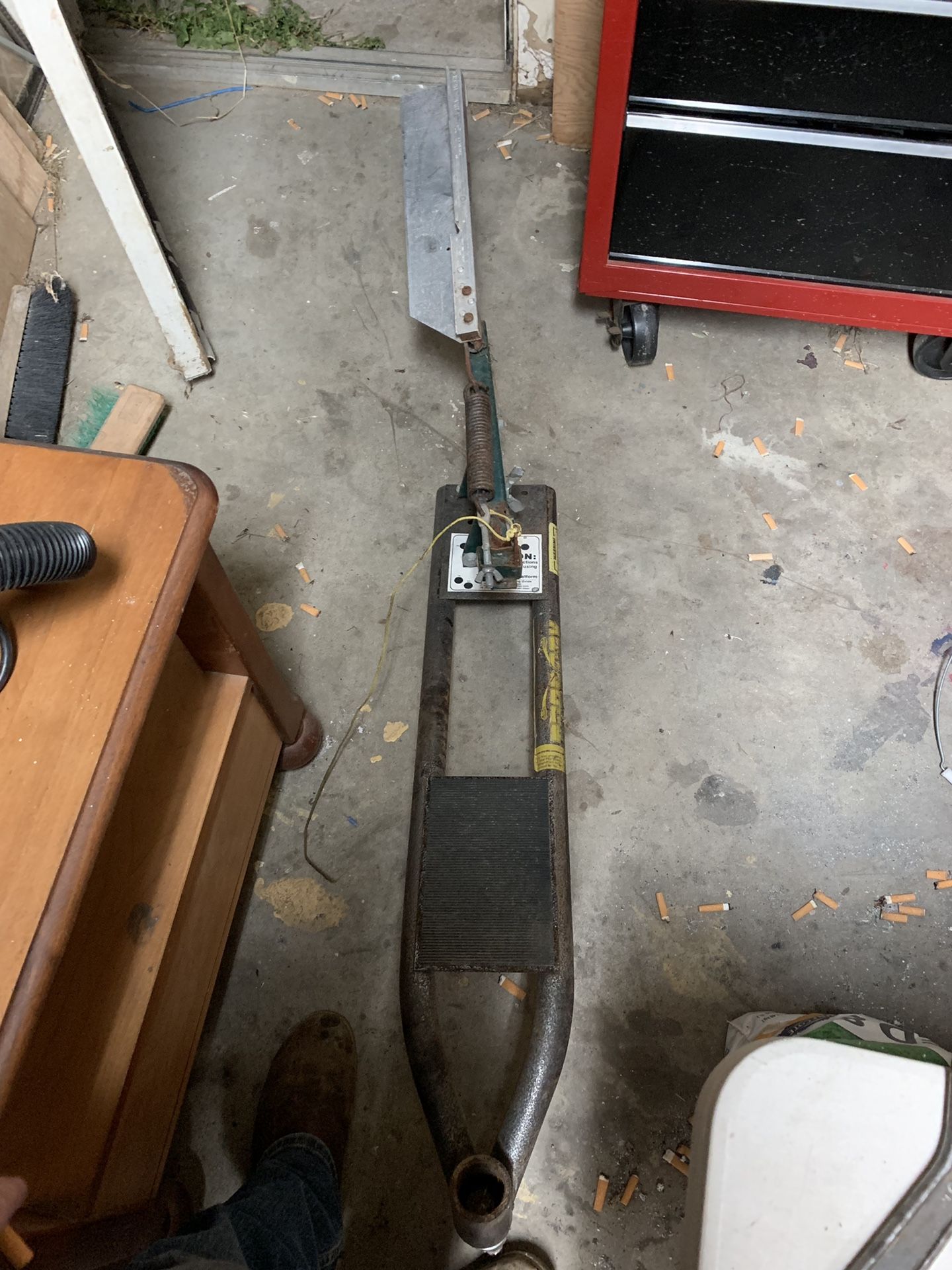 Trap boy hitch mount clay pigeon thrower for Sale in Hemet, CA OfferUp