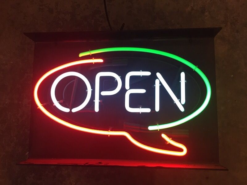 Quiznos Neon Open Sign