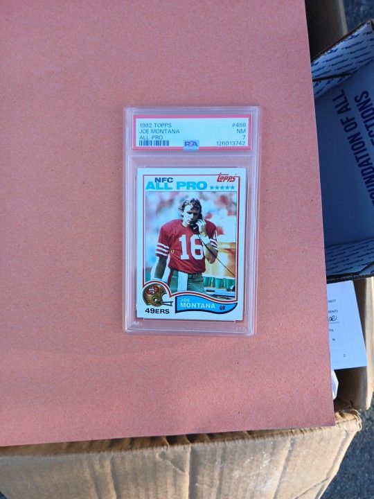 Joe Montana 1982 Topps NM 7