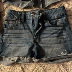 Lot Of Shorts: 2 American Eagle Size 00 And 1 Pacsun Size 1