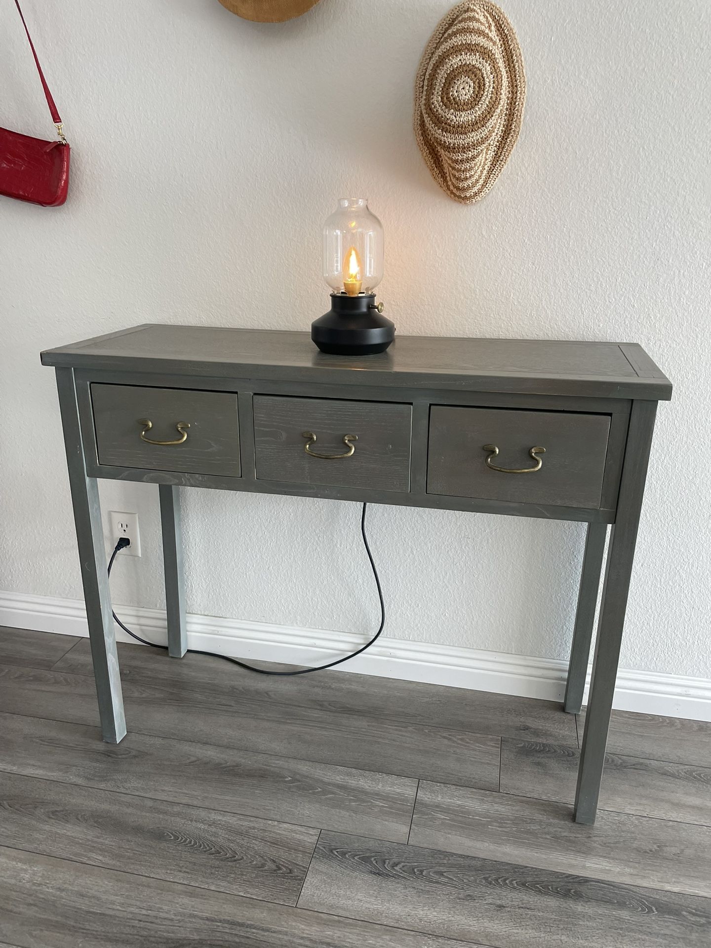 Safavieh Console Table