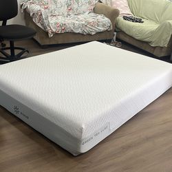 New full memory foam mattress
