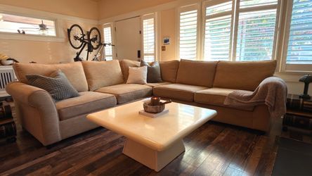 Pottery Barn Sectional Sofa – Beige L-Shaped Couch w/ Chaise