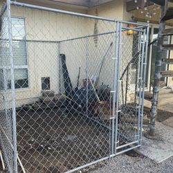 Steel Metal Fence Enclosure With Door