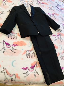 Boy tuxedo size 2T