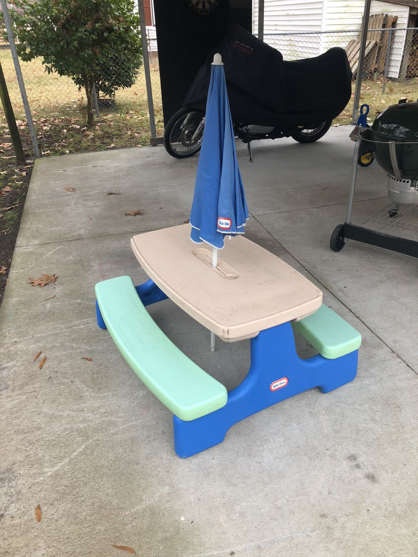 Little tikes outdoor table