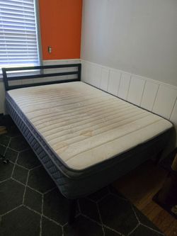 Full Bed Frame Black Box Tube w/free matress