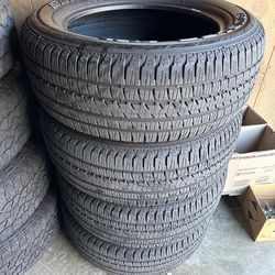 275/55R20 Bridgestone Dueler H/L Tires Llantas 20"