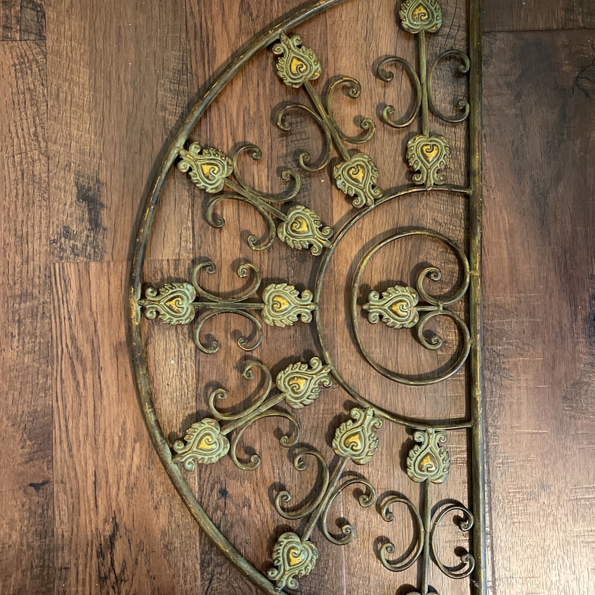 Wall Decor 2x1.5 Ft Iron