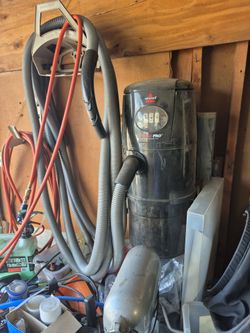 Garage vacuum Bissell  Pro