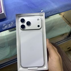 iPhone 17 Pro Max Unlocked