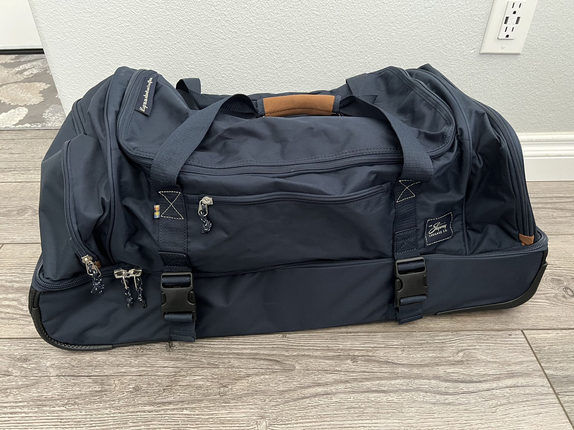 Skyway Luggage Coupeville Extra Large Rolling Duffel Bag – Midnight Blue ROLLING DUFFEL BAG