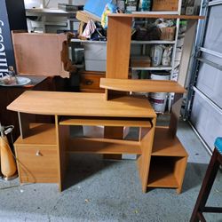 Desk / Computer Workstation 