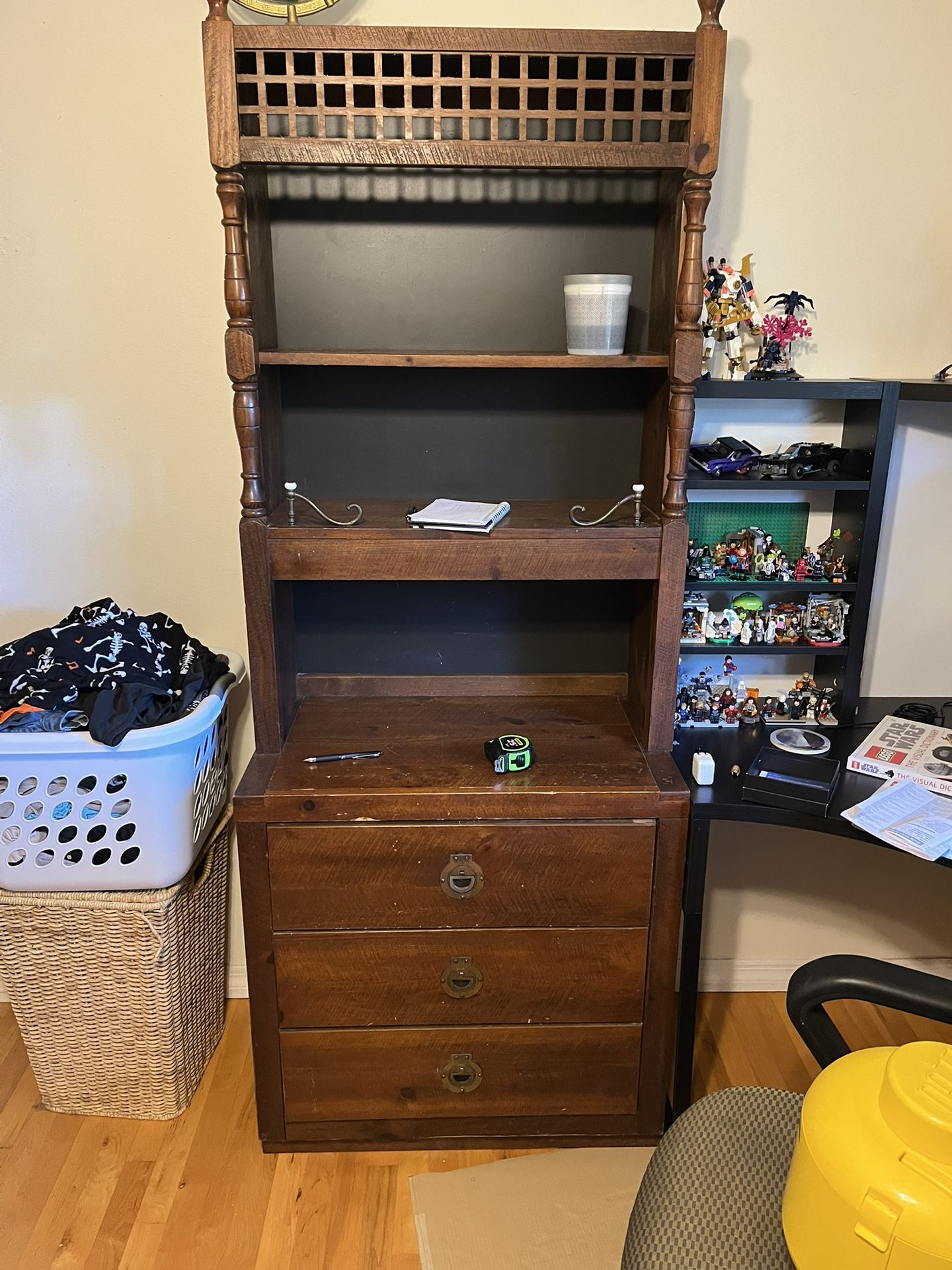 Solid wood Threes drawers with book shelf