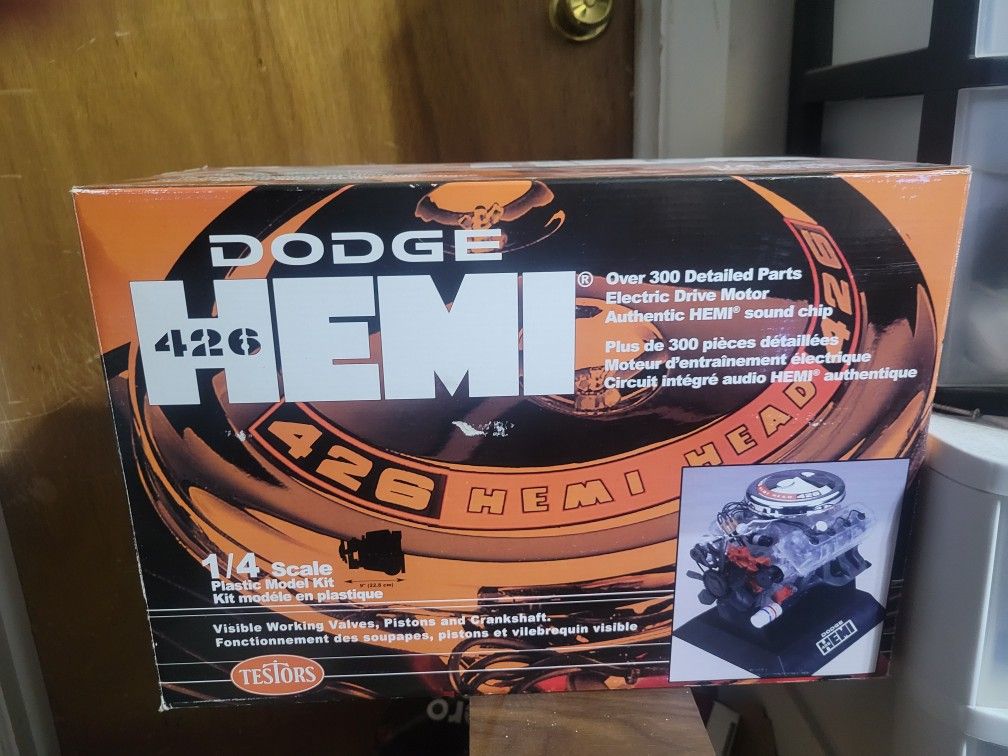 Dodge Hemi Working Model Kit