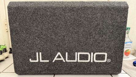 JL Audio 12W6v3 H.O. Wedge Ported Subwoofer Box HO112-W6v3, Preowned, Great Shape, No Issue, Please Bring Amp To Tested Retail: $1250+Tax!!!  Ported e