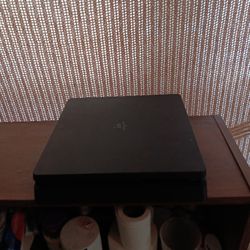 PlayStation . 500GB Black 
