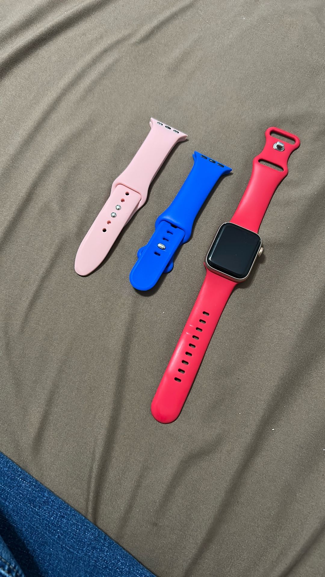 Apple Watch SE GPS and LTE