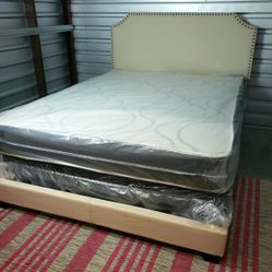 NEW QUEEN-SIZE MATTRESS AND BOX SPRING