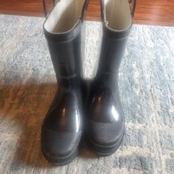 Boys Size 2 Rainboots