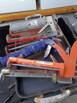 Pistolas para tubos de caquin son 7 todas por 35