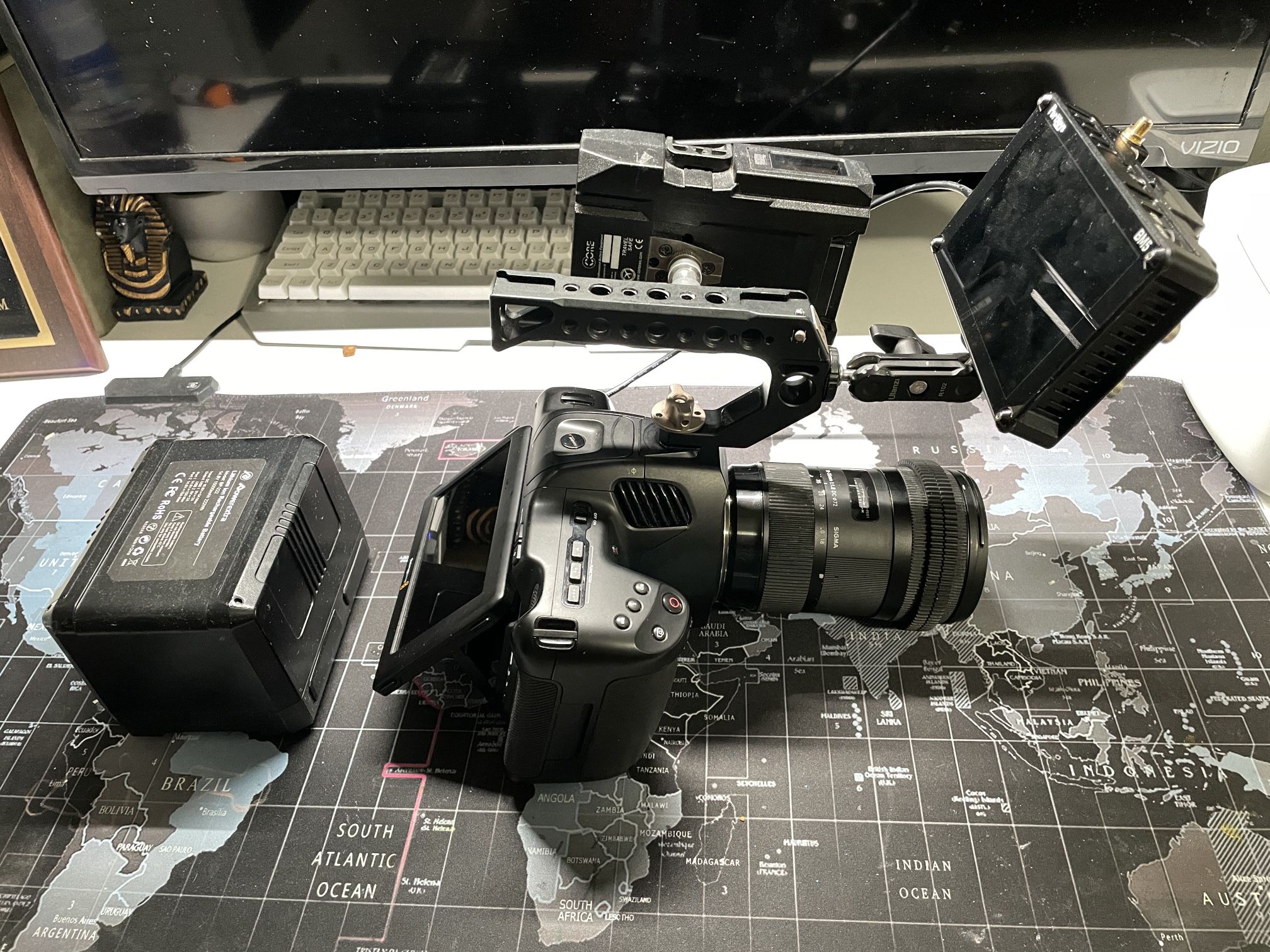 BlackMagic Cinema Camera 6k Pro + Sigma 18-35 Lens + Kit