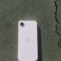 iPhone 16e White 