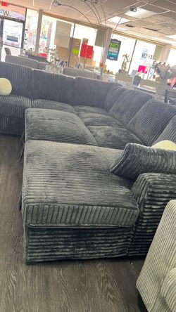 Secciónal convertible en bed special price $1299