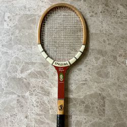 (Rare Find) Vintage Spalding Pancho Gonzales Signature Tennis Racket