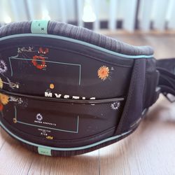 Mystic XS Harness for Kitesurfing bought for $450