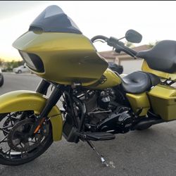 2020 Harley Davidson Roadglide special