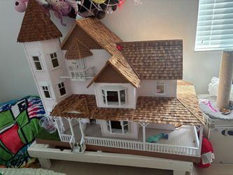 FREE Hand made doll house