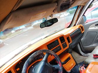 2002 Chevrolet Suburban