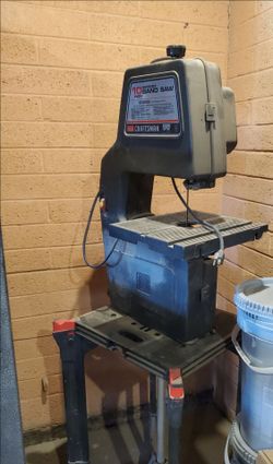 Band saw