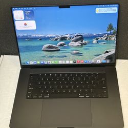 MacBook Pro 16 M3 Pro  /18 gb  ram/512 gb  ssd 2023 space black 