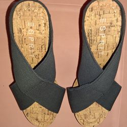 Summer wedge