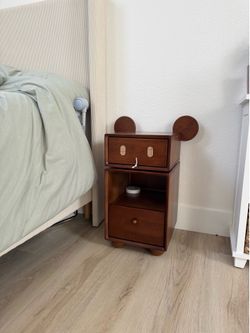 Night stand