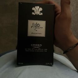 Creed Aventus 