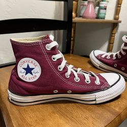 Converse All-Stars High Tops Women’s 7.5