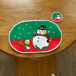 4 Place Mats And 4 Drink Coasters