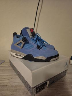 Jordan 4 UNC