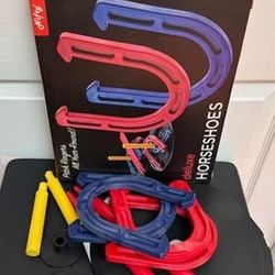 Deluxe Indoor Outdoor Horseshoes never used Just $15 