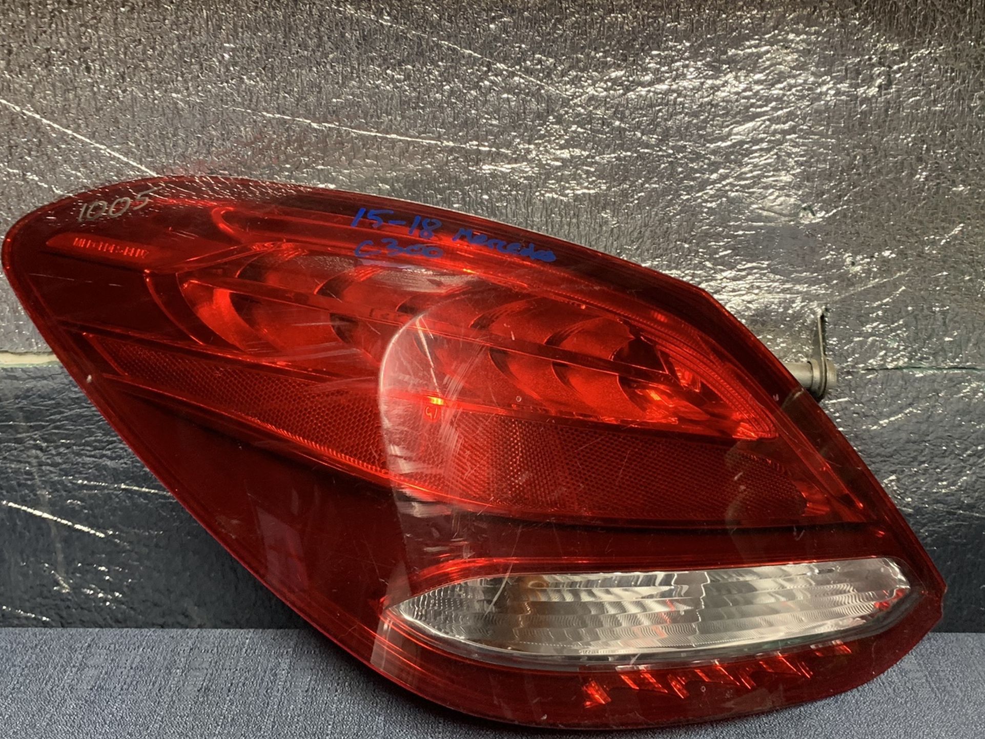 2015 2016 2017 2018 Mercedes C300 taillight tail light