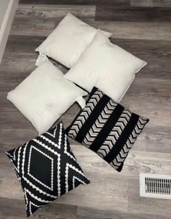 Throw pillow inserts
