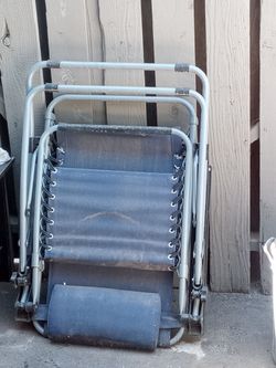 Reclining Lawn Chair