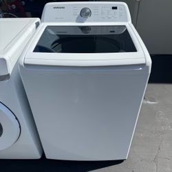 Samsung - 4.5 Cu. Ft. High-Efficiency Top Load Washer with Vibration Reduction Technology+