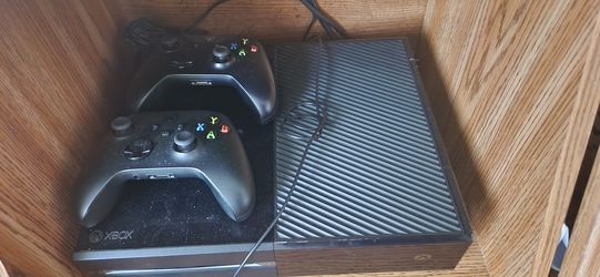 Xbox One 500gb and Xbox Controller